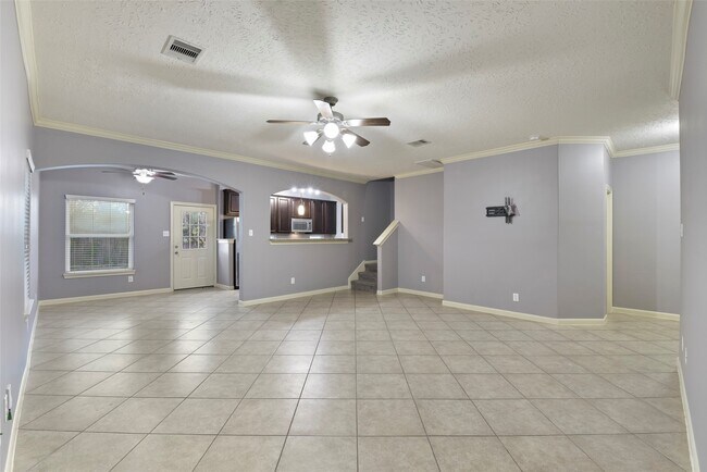 Building Photo - 1812 Don Alejandro