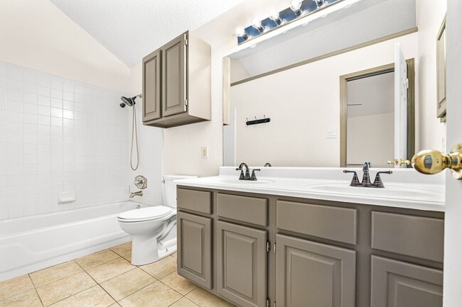 Building Photo - 6931 Quail Branch