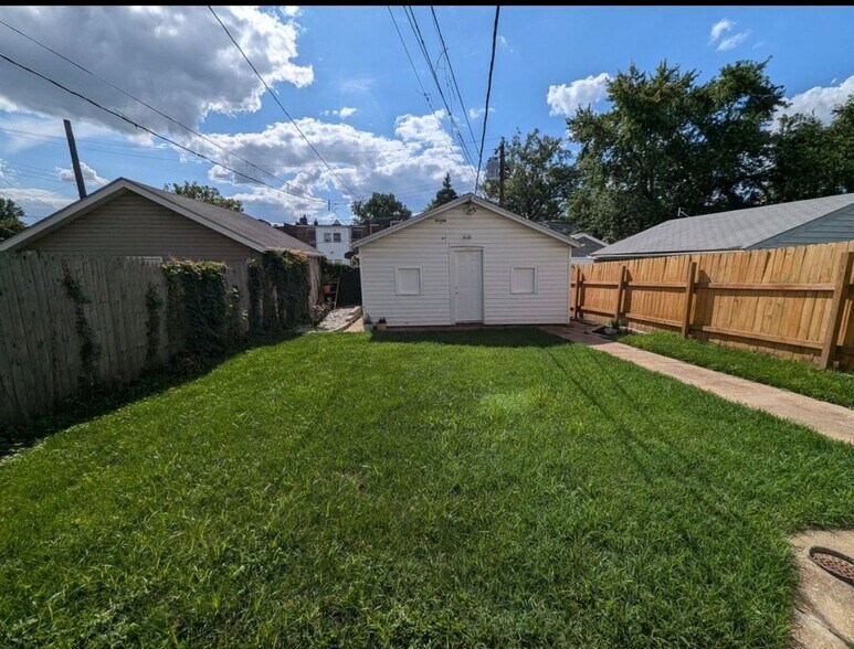 Building Photo - 3649 Nebraska Ave