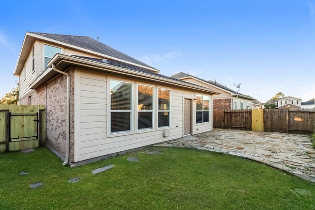 Building Photo - 1315 Lucas St