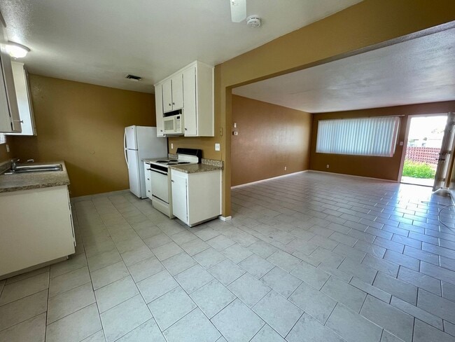 Building Photo - 3200 Arlene Way