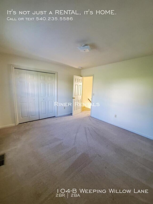 Building Photo - 104 Weeping Willow Ln