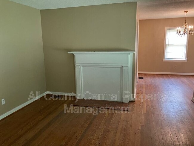 Building Photo - 520 Belcher Dr