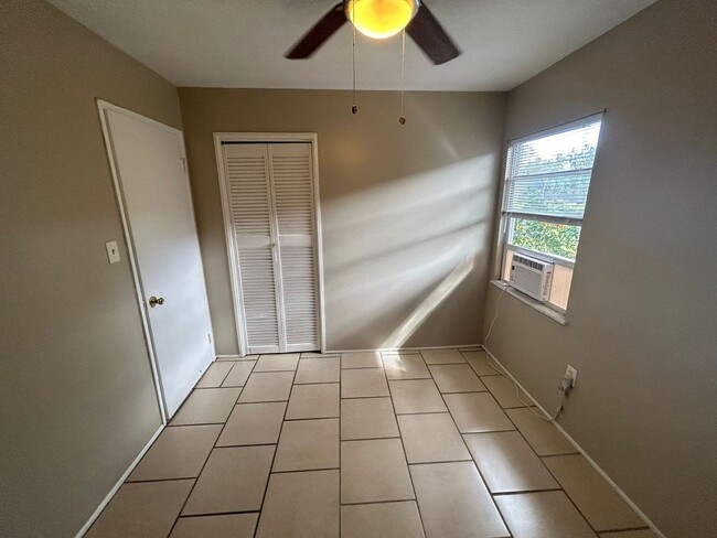 Building Photo - Bungalow in Central Gulfport