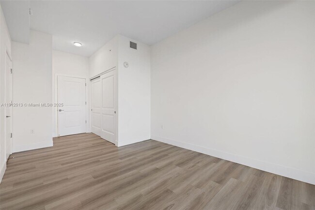 Building Photo - 101 Diplomat Pkwy