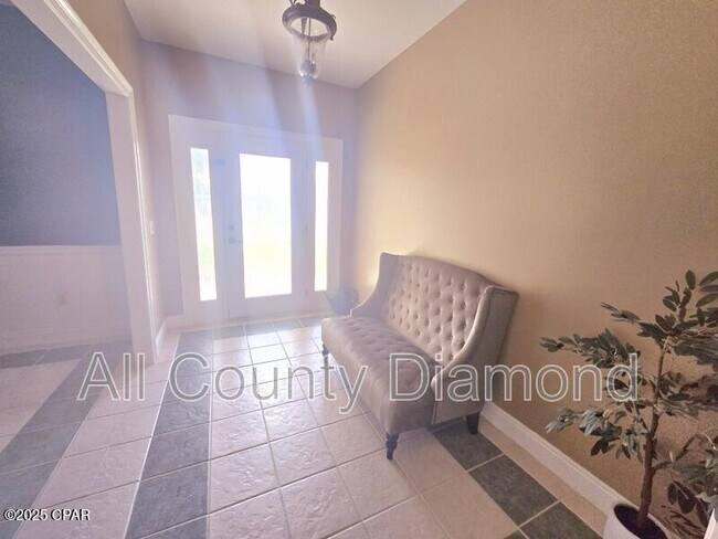 Building Photo - 12207 Lyndell Plantation Dr