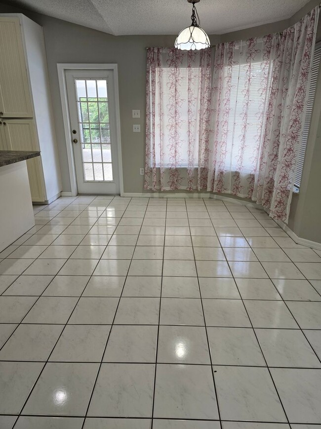 Building Photo - Gorgeous 3/2/2 with Pool in Inverness!!!