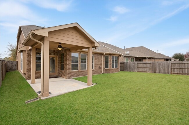 Building Photo - 16726 Sycamore Bend Dr