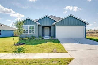 Building Photo - 400 Hodges St