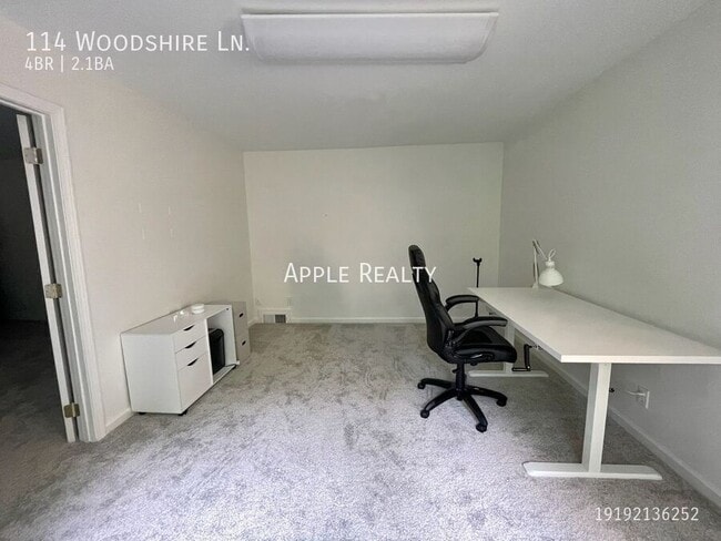 Building Photo - 114 Woodshire Ln
