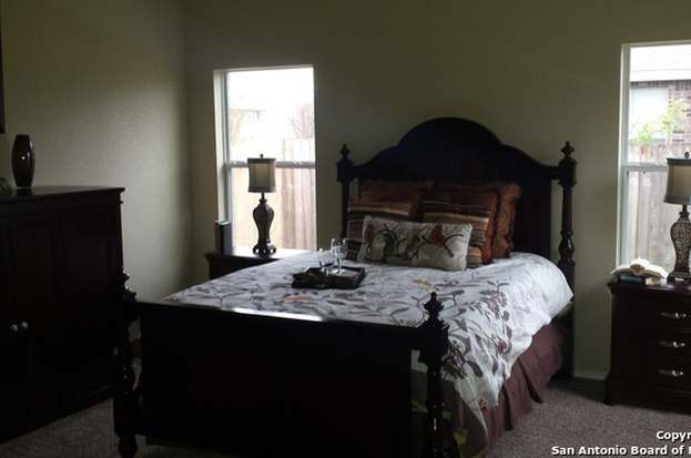 Building Photo - 1323 Kingbird Ct