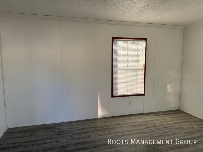 Building Photo - Home Available to Lease - Apply Today!