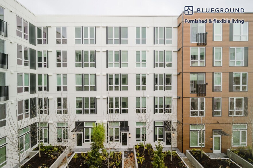 Building Photo - 17305 NE 67th Ct
