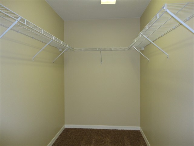 Building Photo - 9124 Gablewood Pl