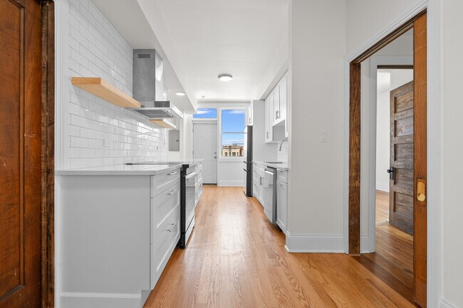 Building Photo - 4541 S Forrestville Ave