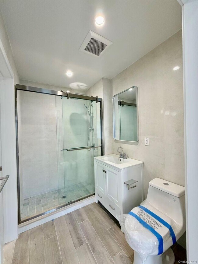 Building Photo - 40-09 29th St