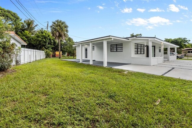 Primary Photo - 18401 NW 42nd Ct
