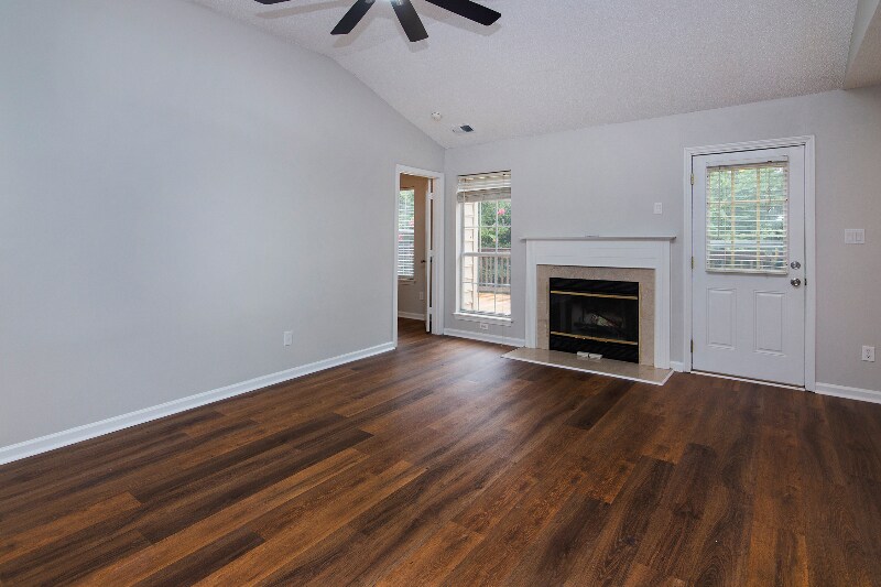 Building Photo - 10430 Brawley Ln