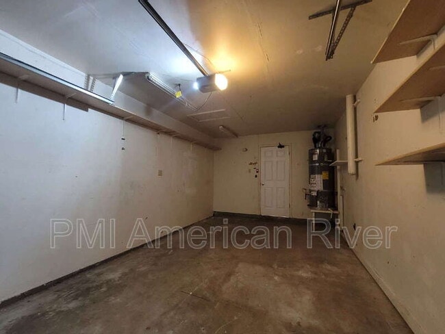 Building Photo - 1321 Oak Terrace Ct