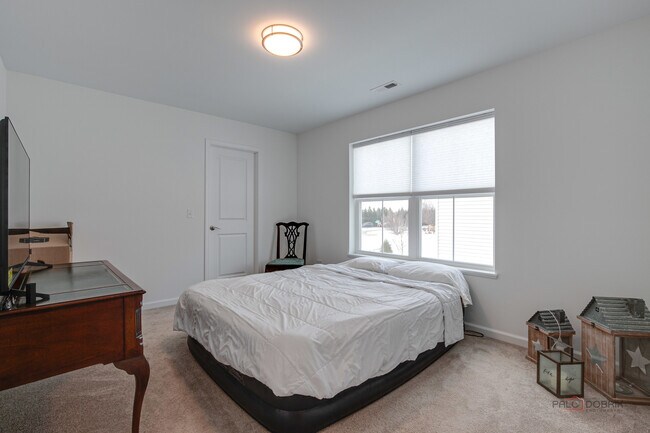 Building Photo - 2490 Olivia Ct