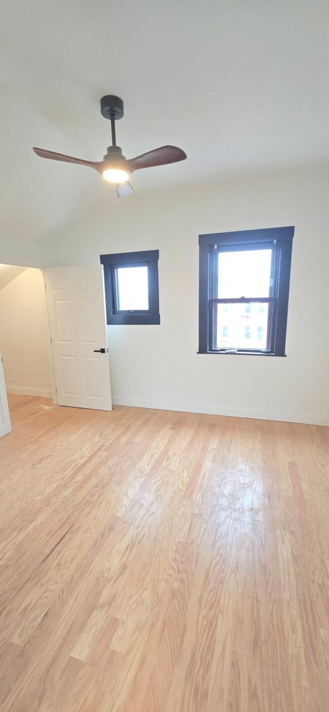Building Photo - 1205 Lee St