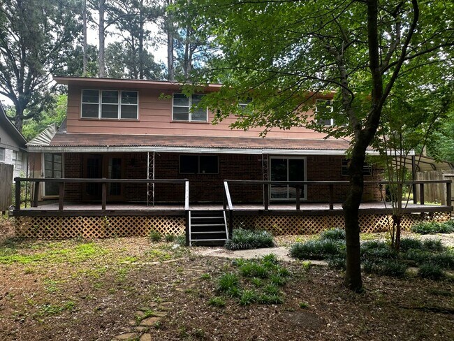 Building Photo - 2916 Brookline Dr