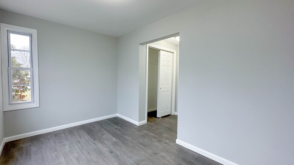 Building Photo - 17 Pearl St