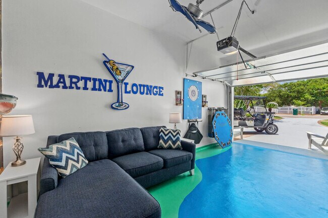 Building Photo - 4465 Clipper Cove