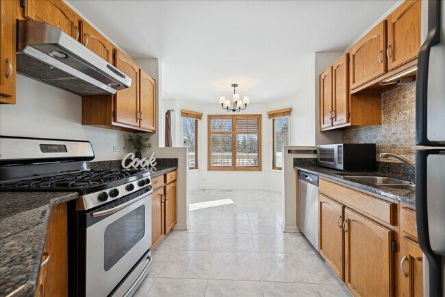 Building Photo - 1810 Fox Run Dr