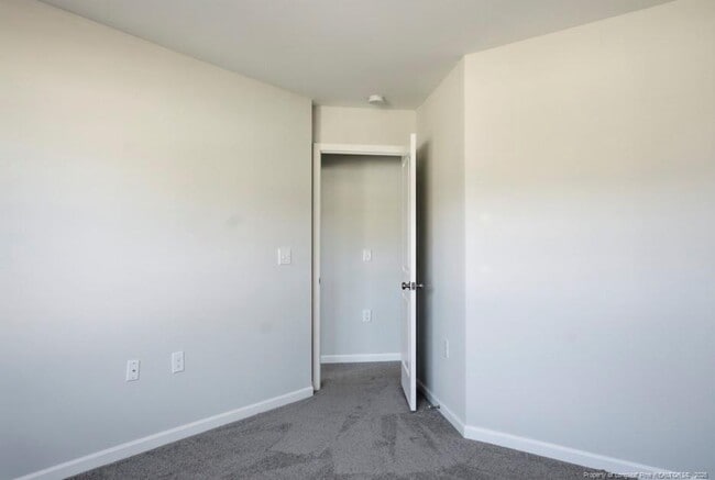 Building Photo - 106 Knotts Berry Rd