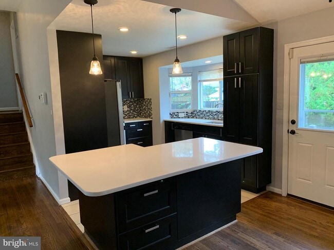 Building Photo - 4613 Wissahican Ave