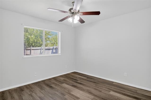 Building Photo - 534 Canary Ln