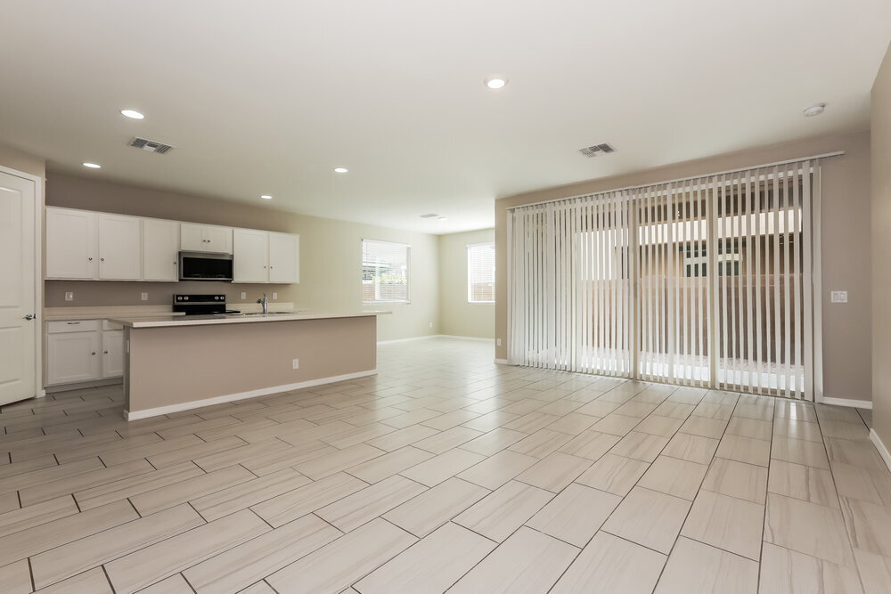 Building Photo - 9259 E Static Ave