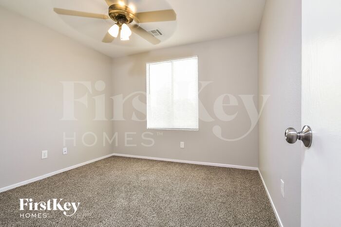 Building Photo - 5506 Ramirez St