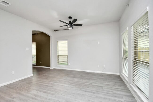 Building Photo - 13426 Merryville Harrogate Ln