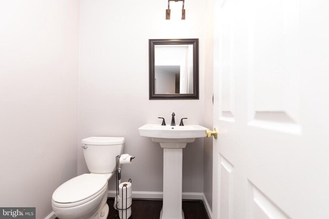 Building Photo - 614 Tuckahoe Creek Ct