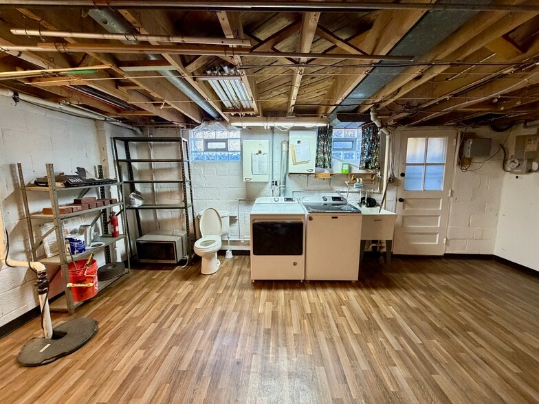 Building Photo - 1602 Glen Keith Blvd