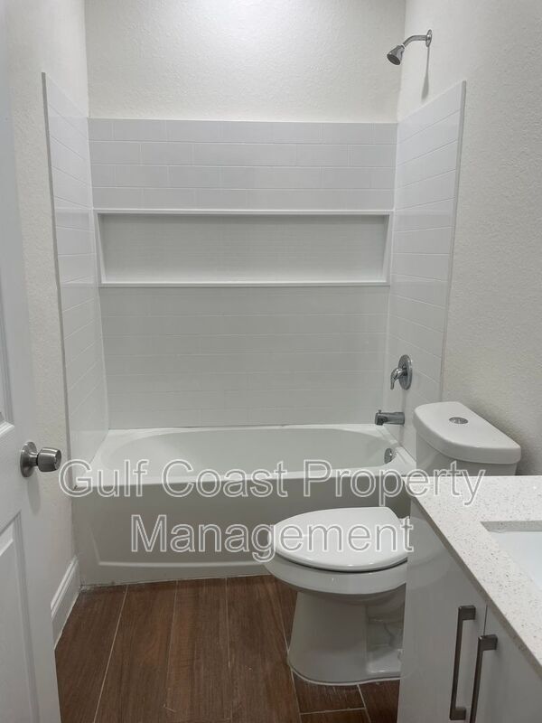 Building Photo - 126 Viewpoint Dr