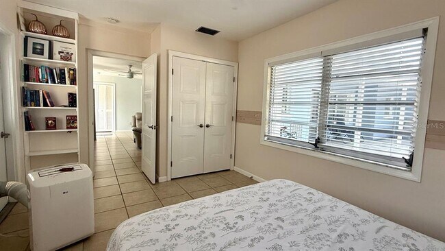 Building Photo - 716 50th St Ct W