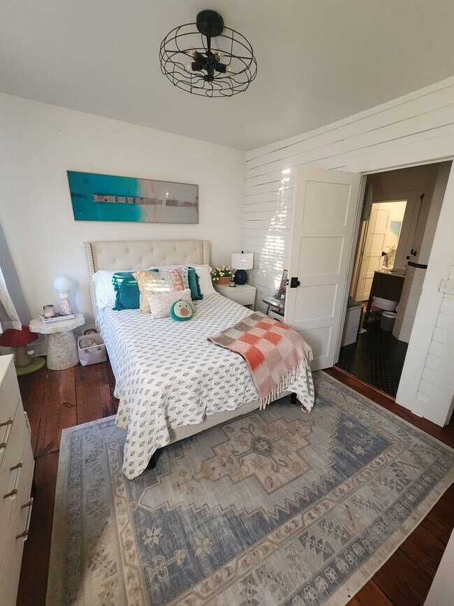 Building Photo - 10C - Coming Street