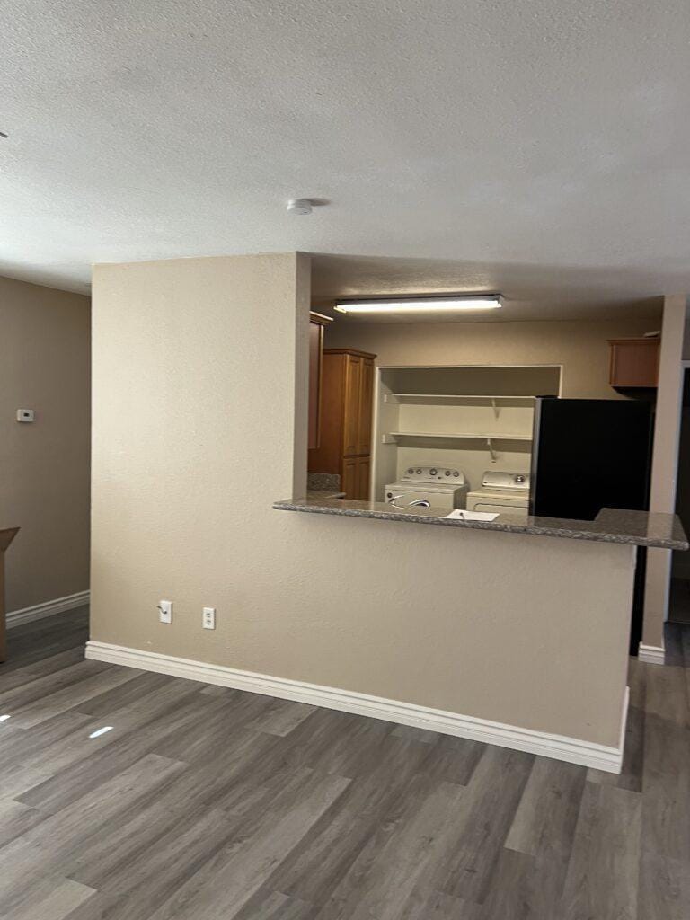 Building Photo - 3150 Soft Breezes Dr