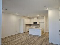 Building Photo - 212 Wewatta Ave