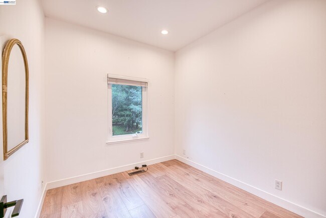 Building Photo - 535 Churchill Downs Ct