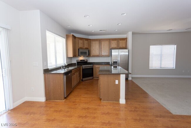 Building Photo - 313 Gemstone Hill Ave
