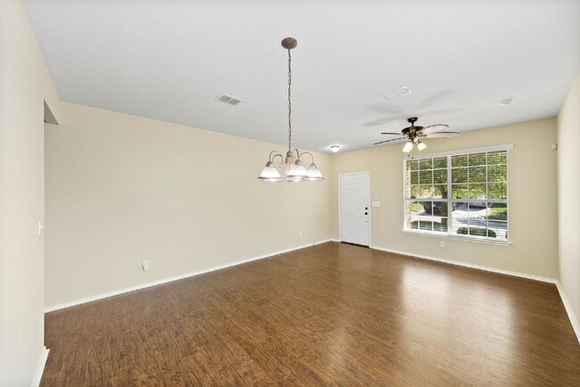 Building Photo - Flexible 5-Bedroom Rental Home in Alamo Ra...