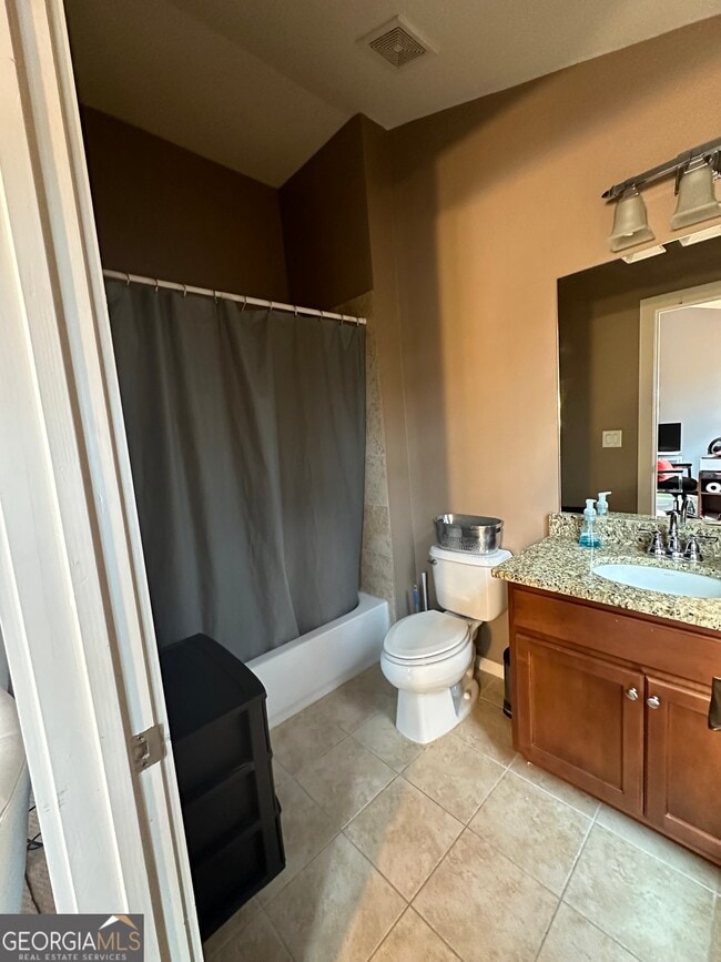 Building Photo - 6166 Holly Pk Ln SE