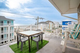 Building Photo - OFF-SEASON MONTHLY RENTAL - ESCAPE THE WIN...