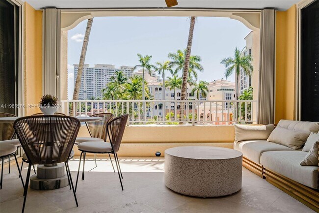 Building Photo - 725 Crandon Blvd