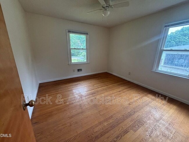 Building Photo - 3609 Melrose Dr