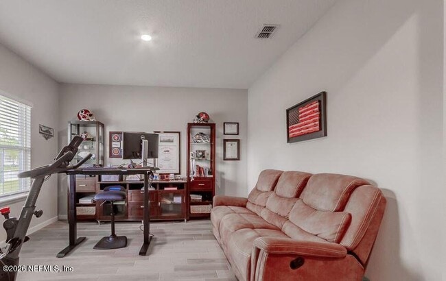 Building Photo - 111 Ash Breeze Cv